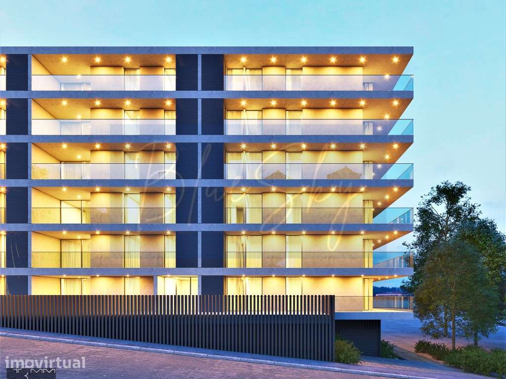 T2+1 NOVO, CONDOMÍNIO FECHADO, C/PISCINA AQUECIDA , CAMPO DE PADEL. - Grande imagem: 2/22