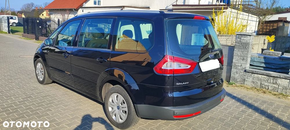 Ford Galaxy - 3