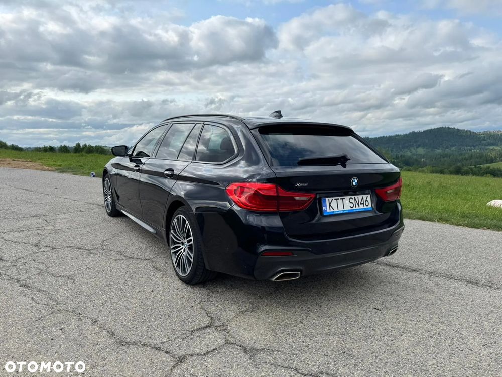 BMW Seria 5 520d xDrive M Sport sport - 9