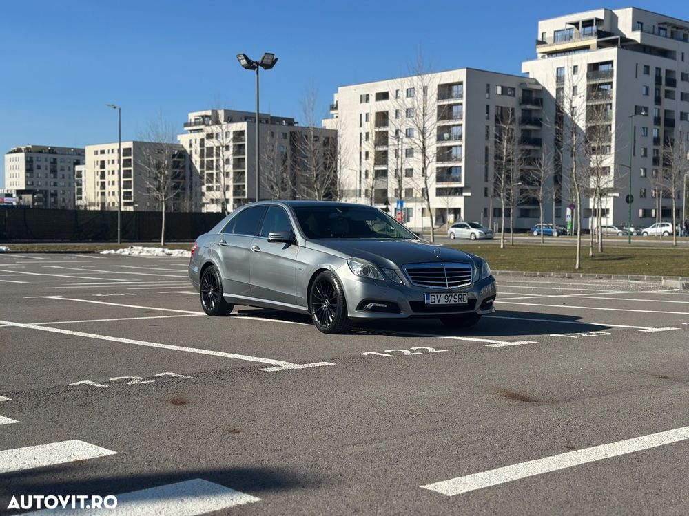 Mercedes-Benz E 220 CDI DPF BlueEFFICIENCY Automatik Avantgarde - 3