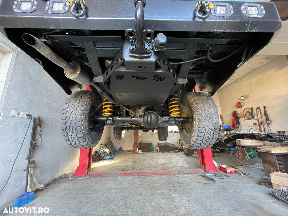 Land Rover Discovery - 11