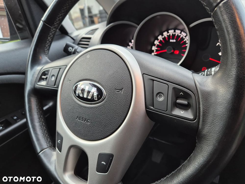 Kia Venga 1.4 CVVT ISG Vision - 21