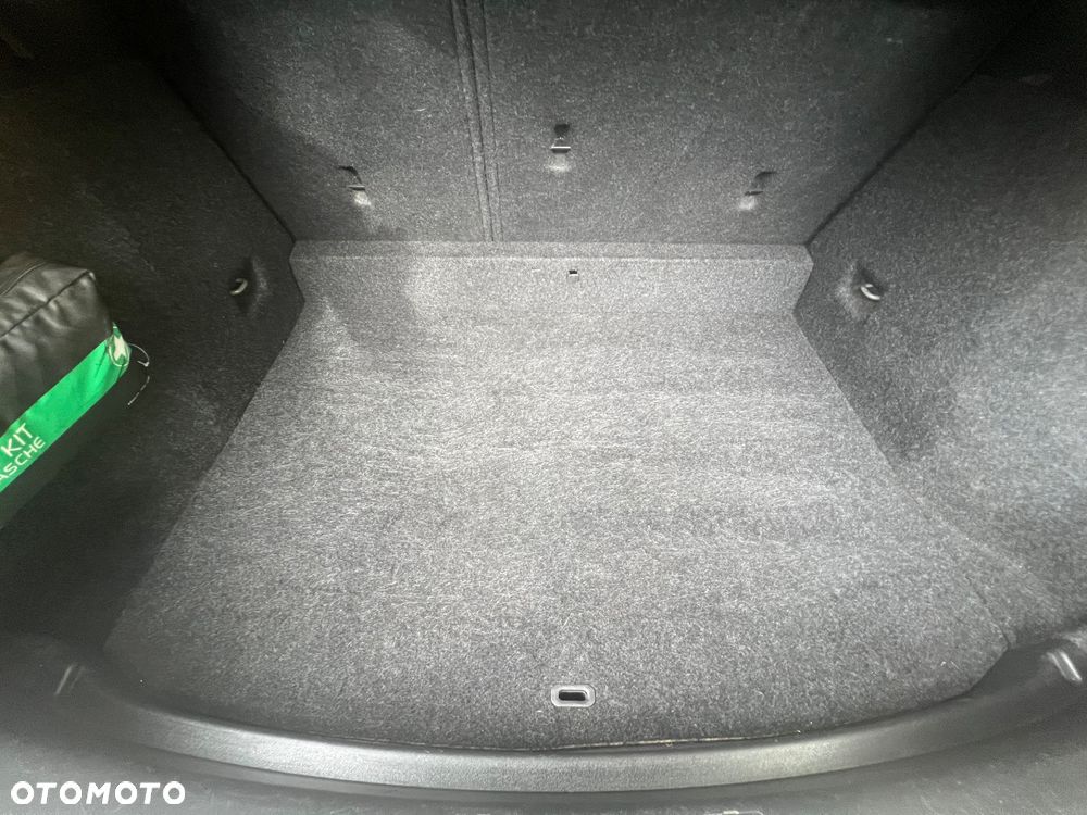 Volvo V40 D2 Kinetic - 12