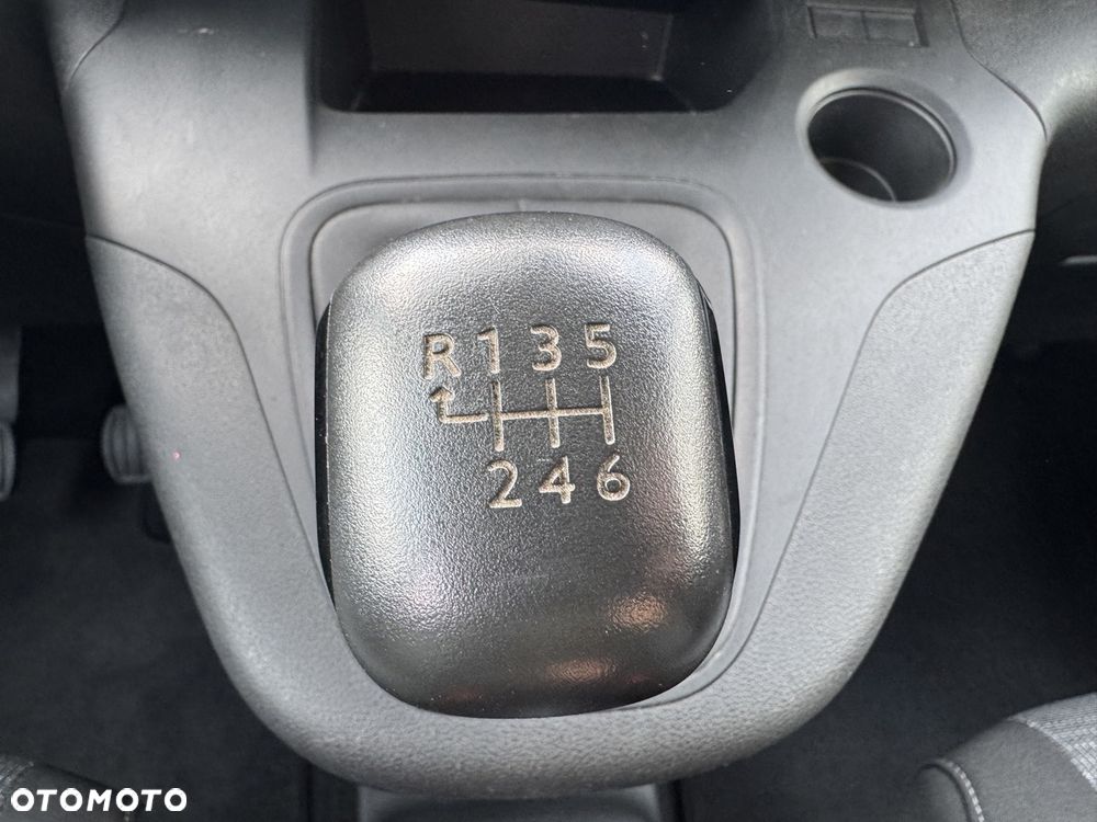 Toyota Proace City Verso Long 1.2 D-4T Business - 33