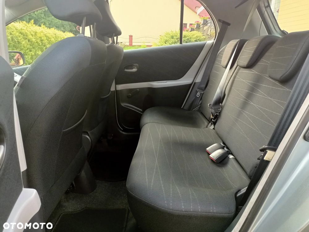Toyota Yaris 1.3 VVT-i Team - 14