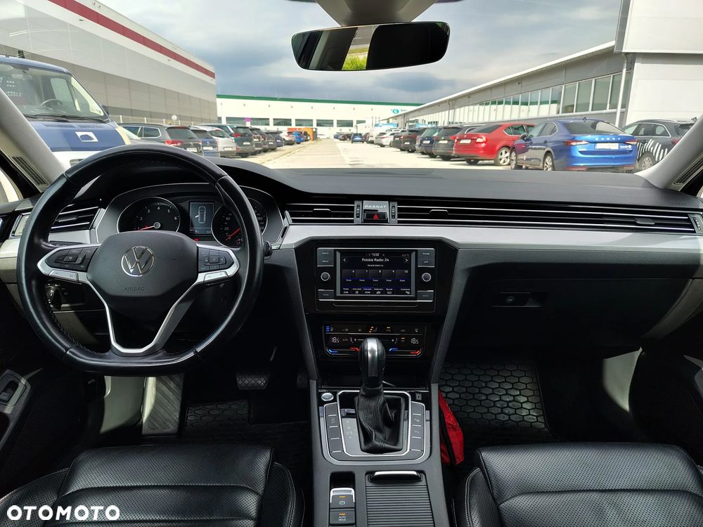 Volkswagen Passat 2.0 TSI Business DSG - 16