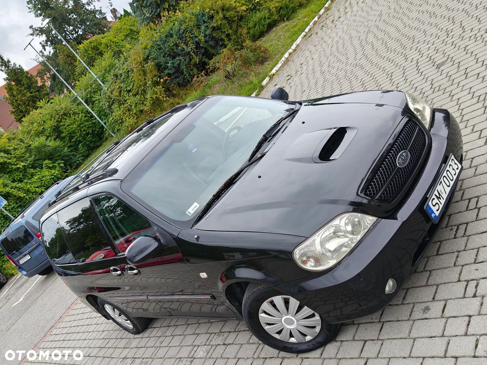 Kia Carnival CRDi Executive - 21