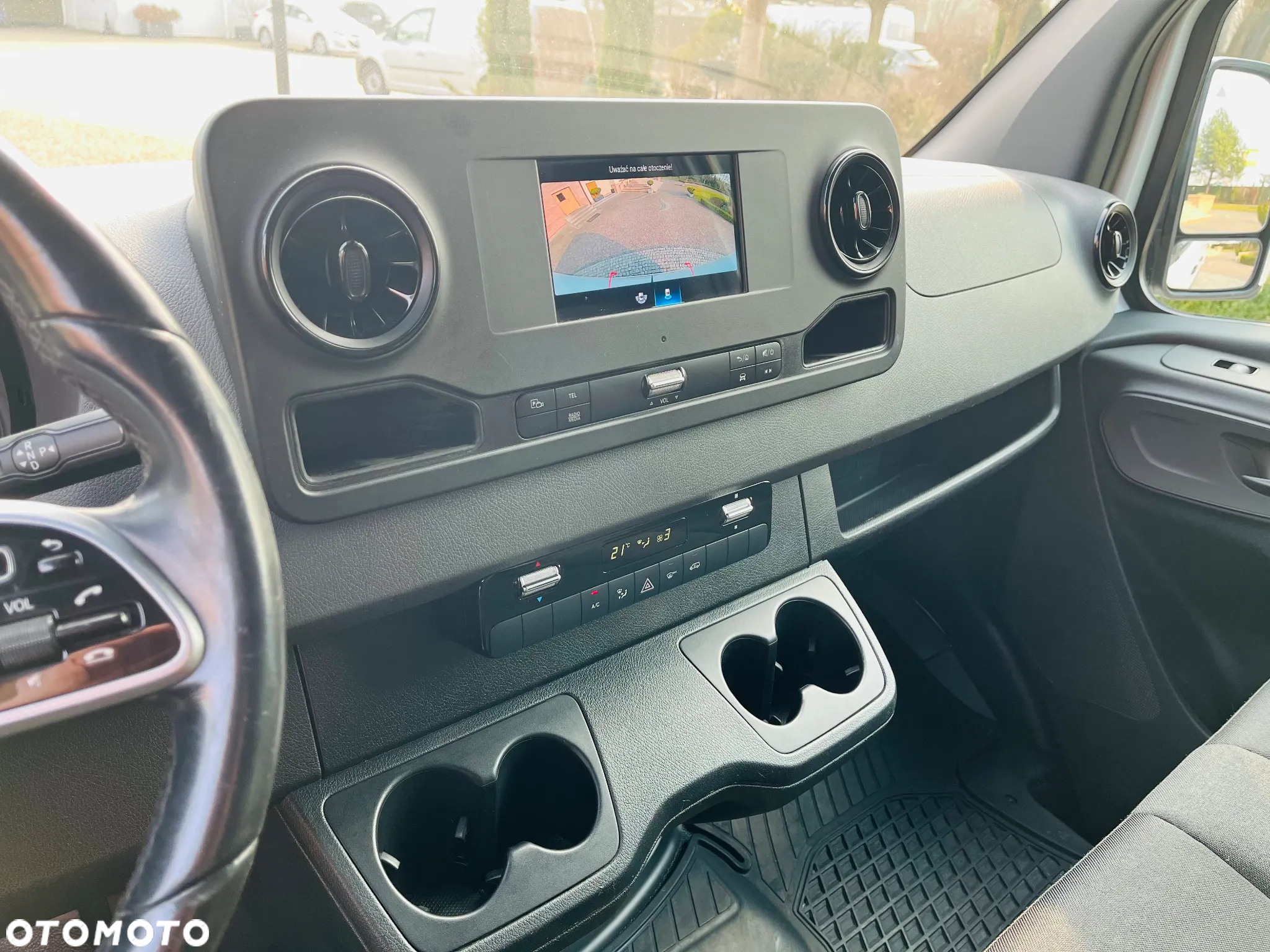 Mercedes-Benz SPRINTER 319 V6 L3H2 - 20