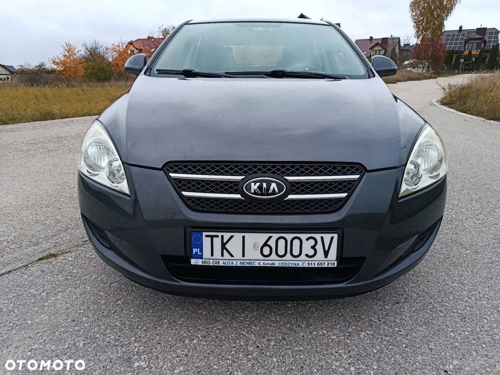 Kia Ceed 2009 photo 3