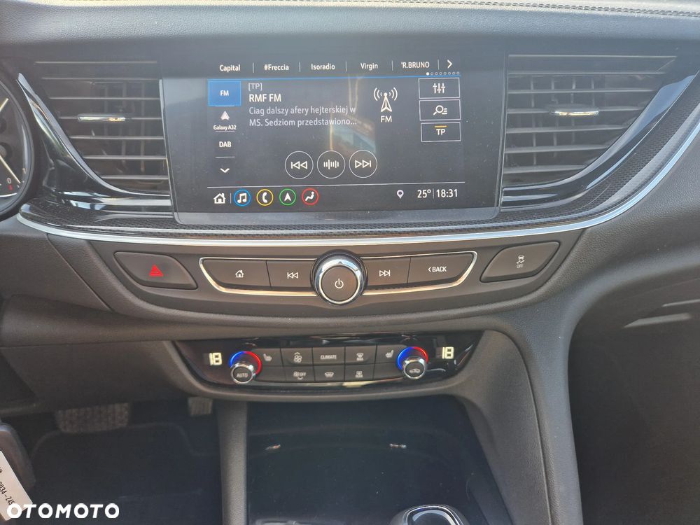 Opel Insignia 2.0 CDTI Elegance S&S - 11