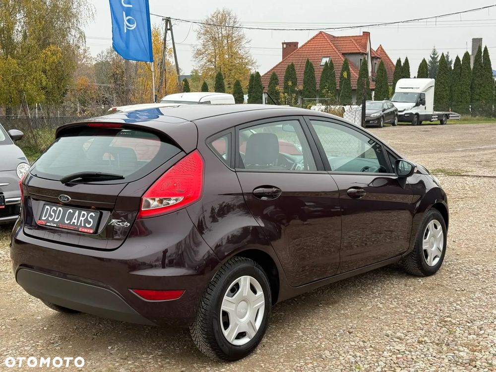 Ford Fiesta 2009 photo 4