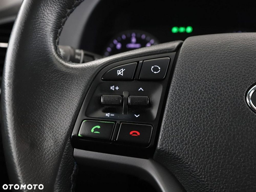 Hyundai Tucson 1.7 CRDI BlueDrive Style 2WD - 32