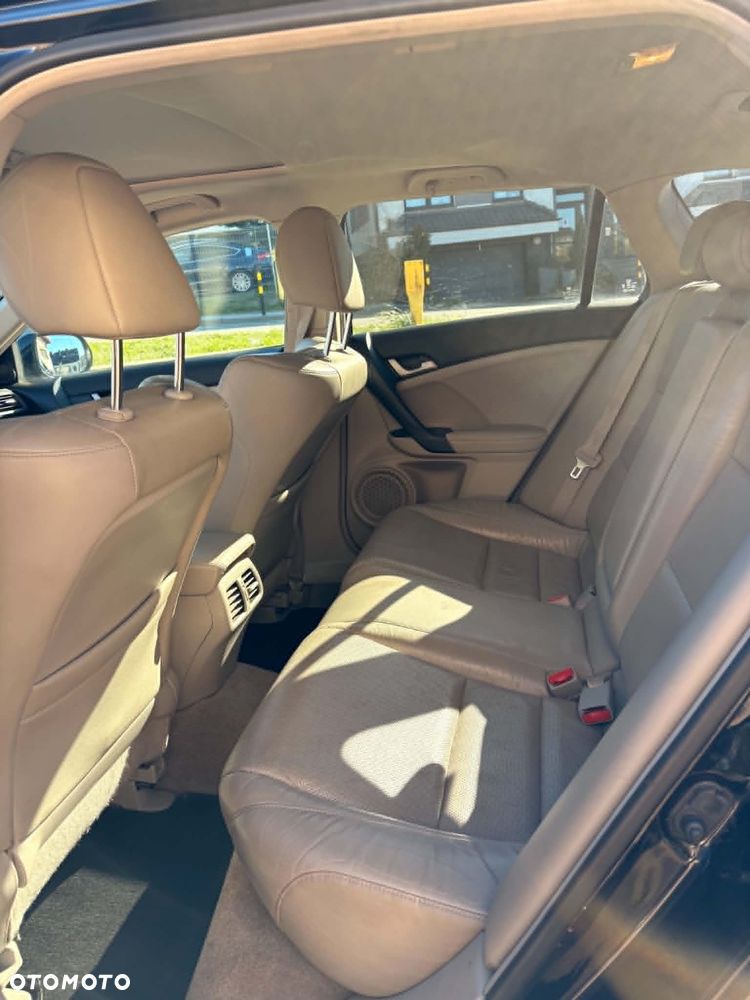Honda Accord 2.0 Executive - 13