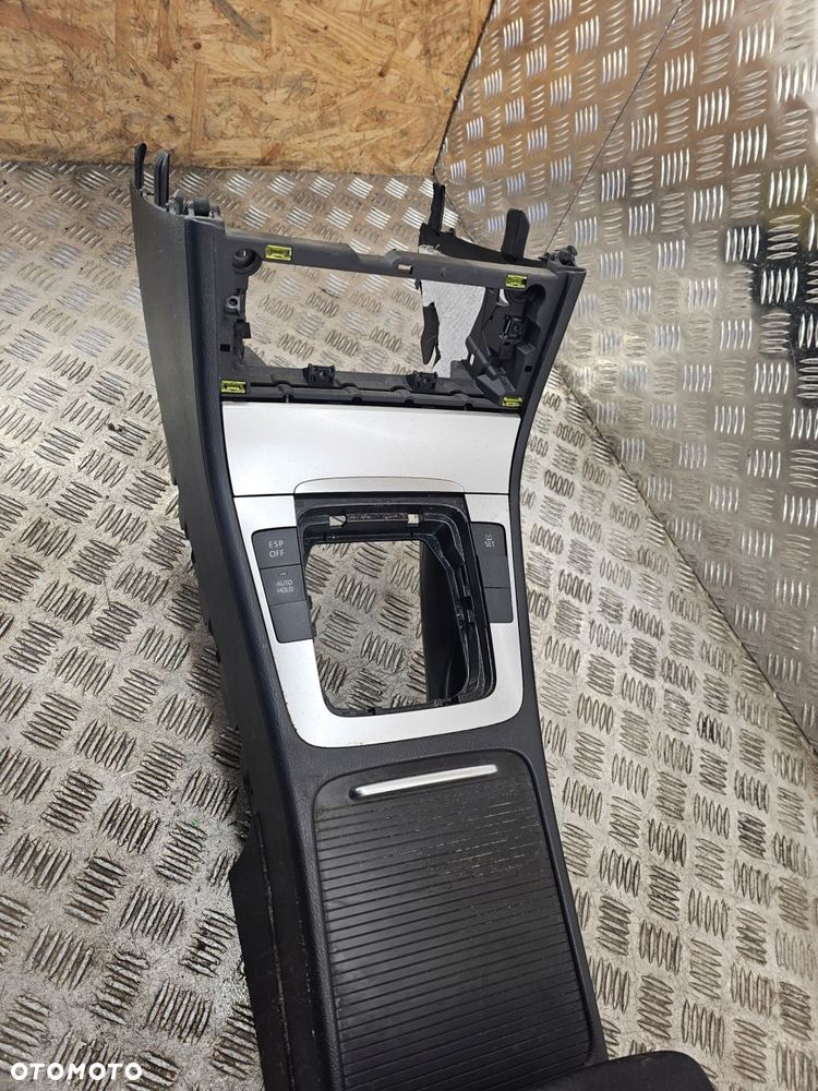 tunel środkowy podłokietnik volkswagen passat cc