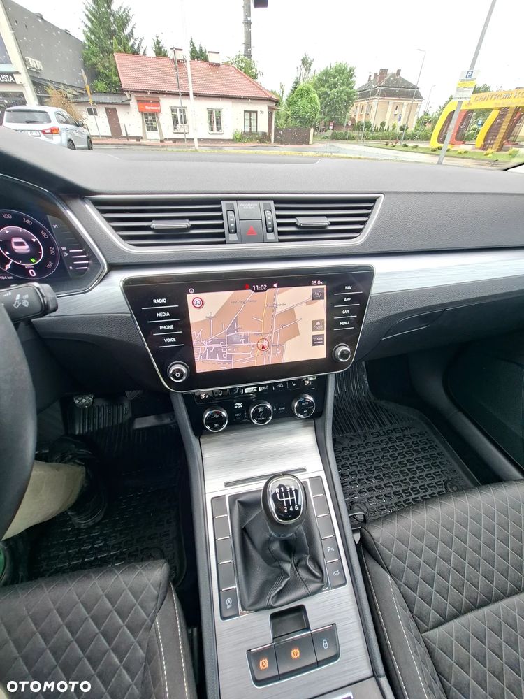 Skoda Superb 1.5 TSI Ambition - 12