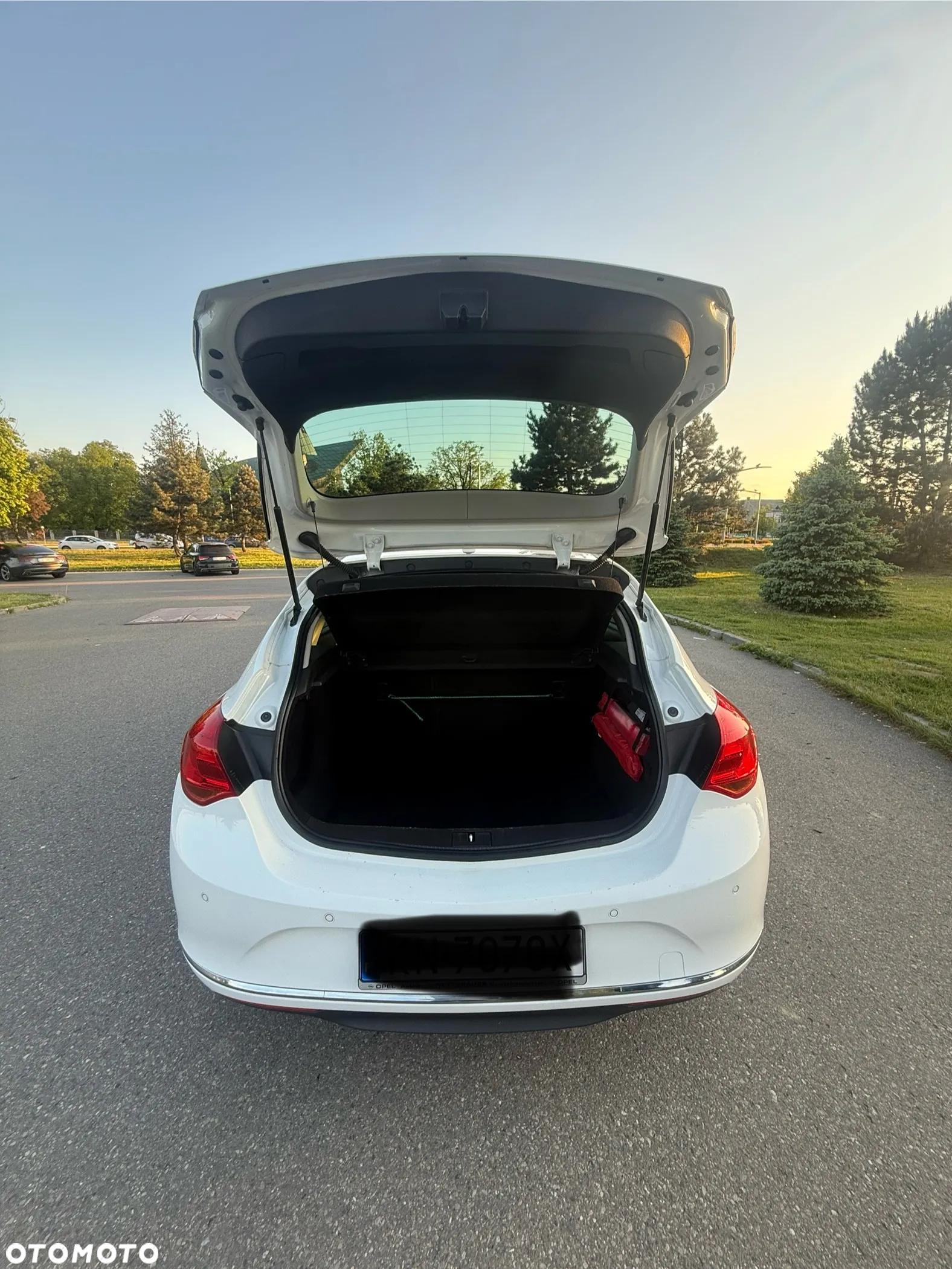 Opel Astra IV 1.4 T Edition 150 - 12