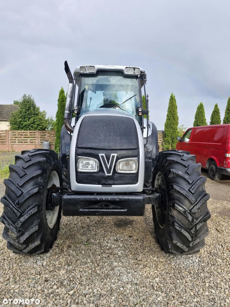Valtra T120 - 1
