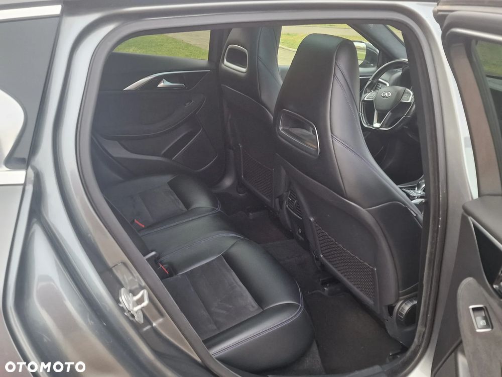 Infiniti Q30 2.2d DCT Premium Tech - 22