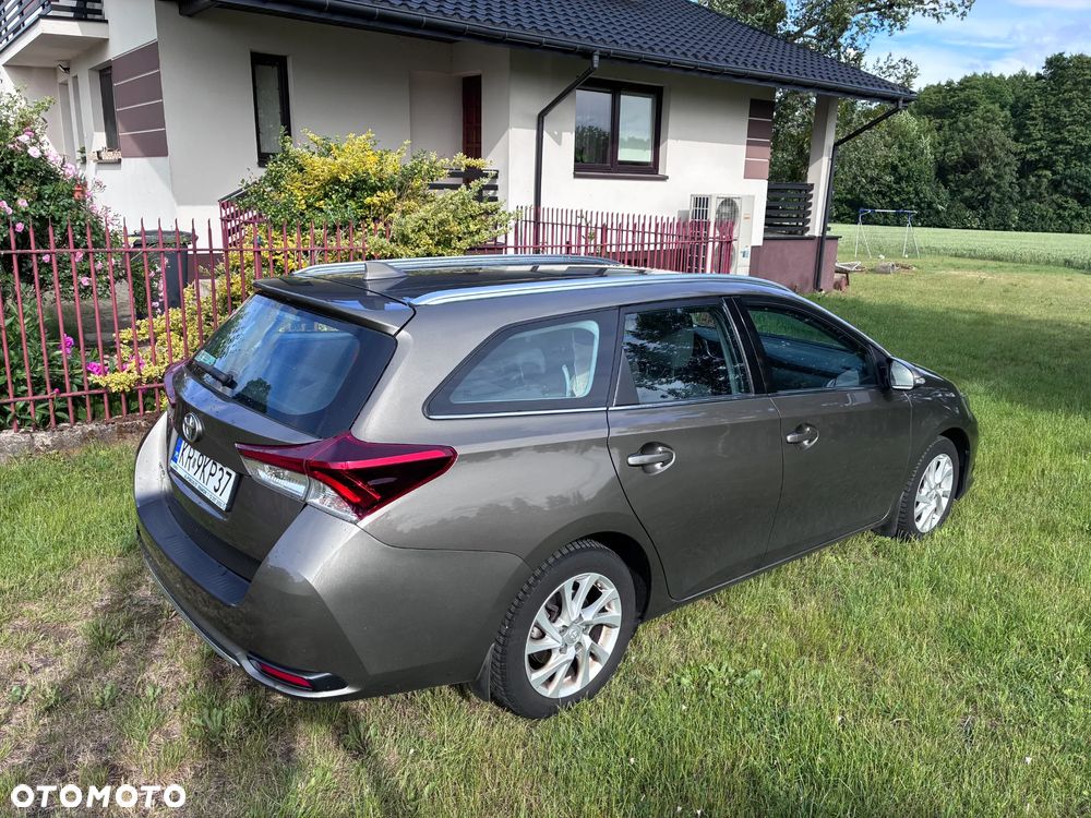 Toyota Auris 1.6 Active - 4