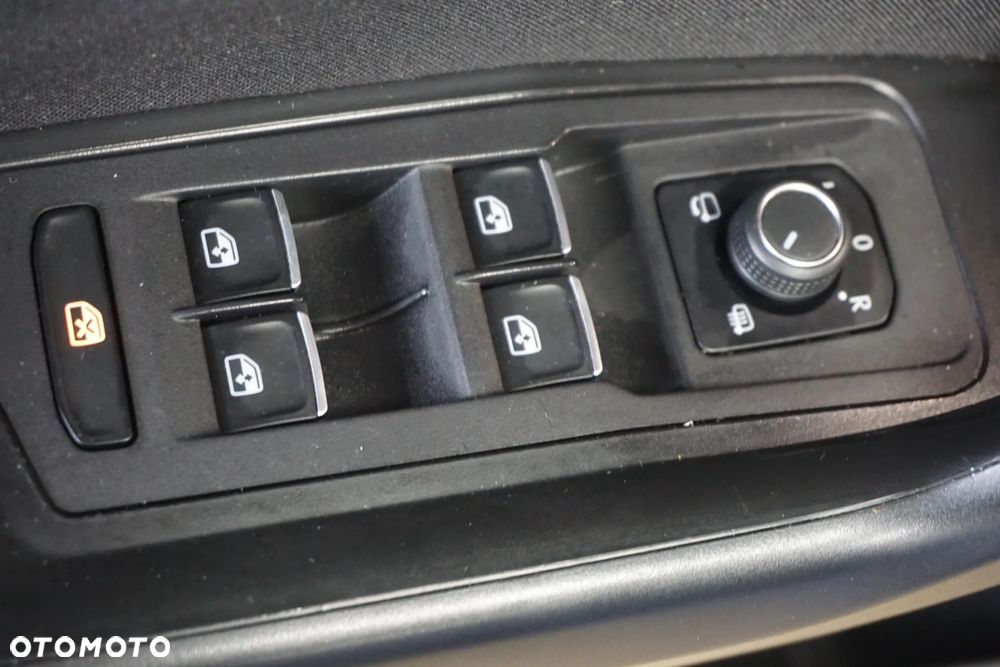 Volkswagen T-Roc 1.0 TSI Style - 30
