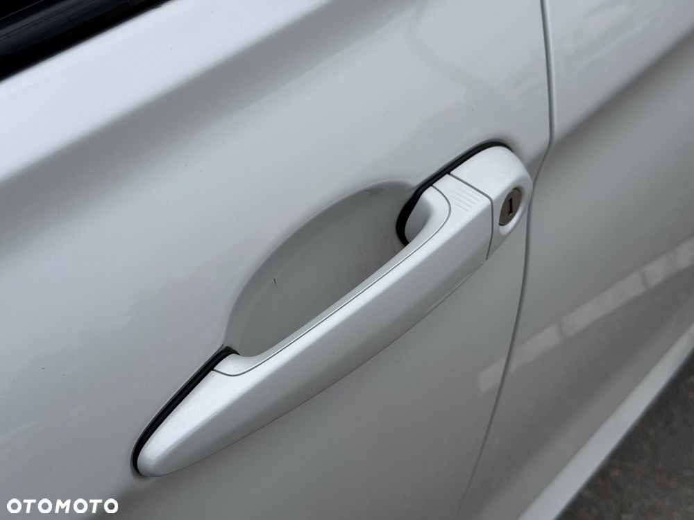 BMW Seria 3 328i xDrive - 15