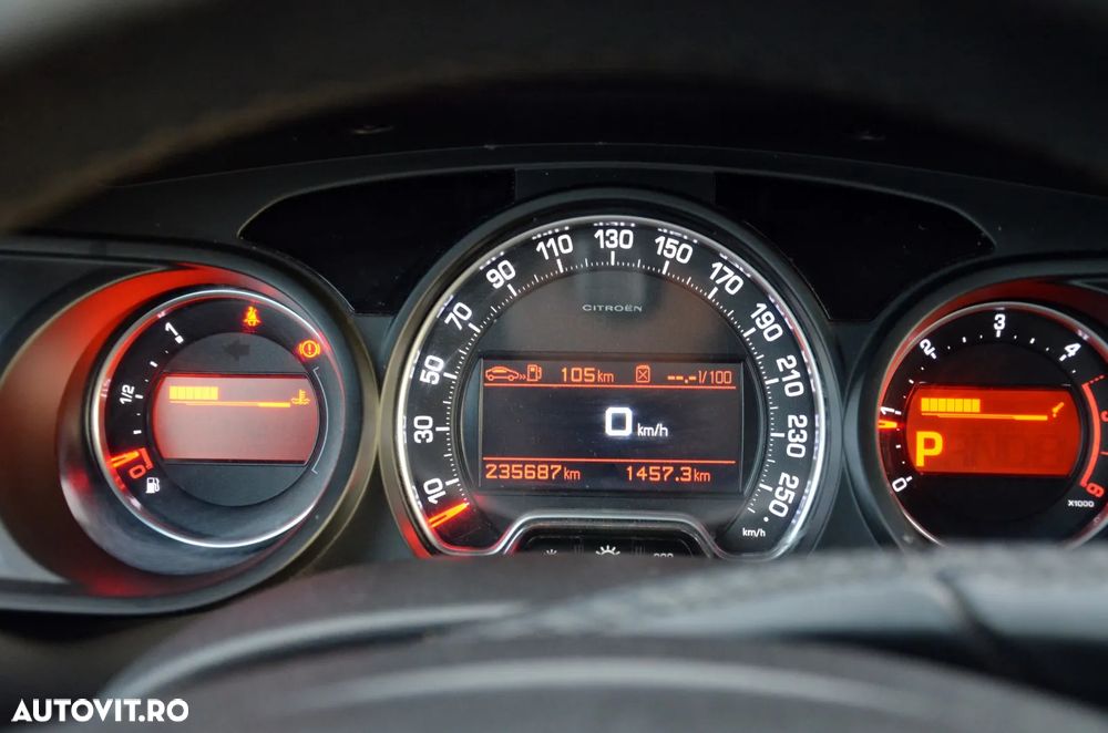 Citroën C5 2.0 HDI Susp H3+ Exclusive - 16