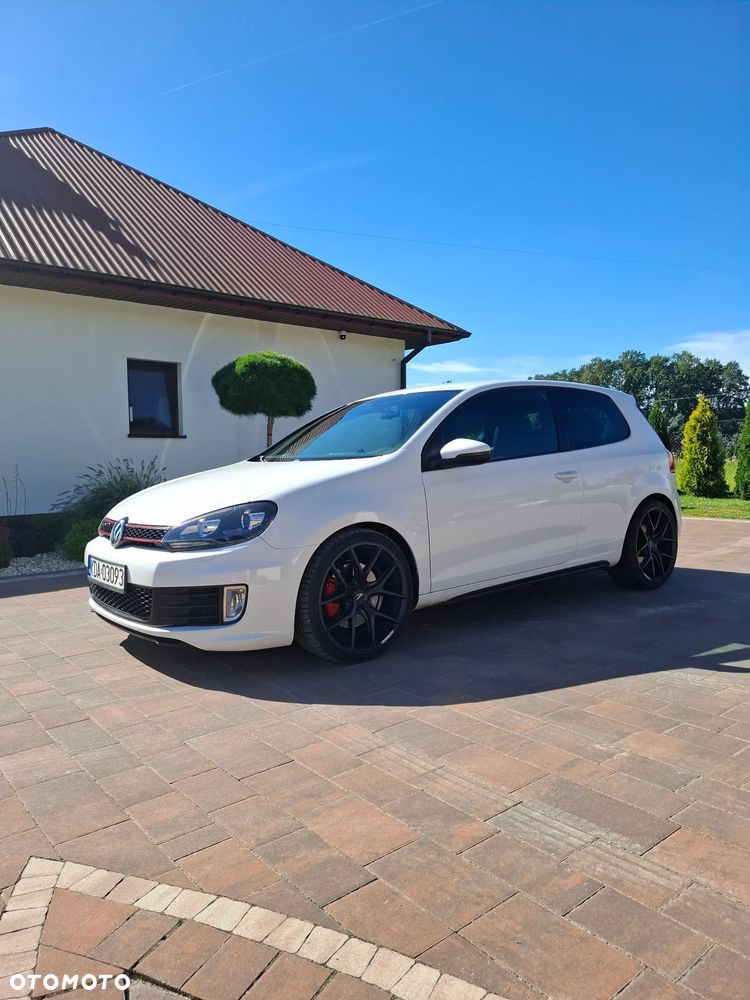 Volkswagen Golf 2.0 TSI GTI - 11