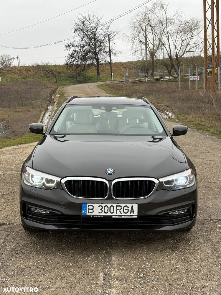 BMW Seria 5 520d xDrive Aut. - 1