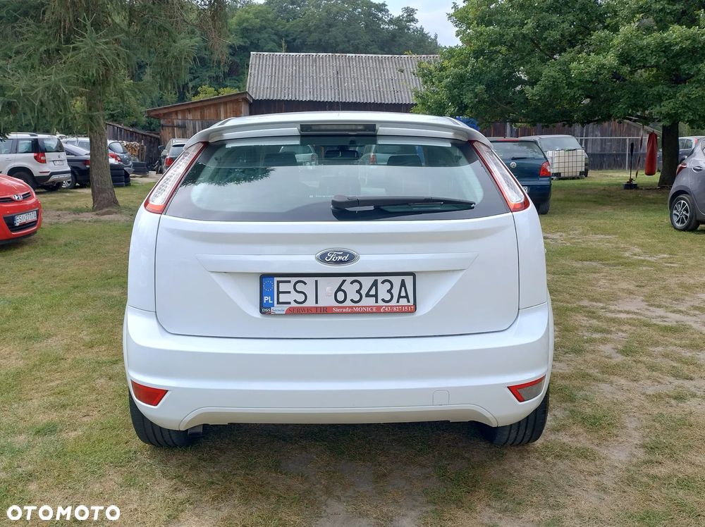 Ford Focus 2.0 16V Sport - 13