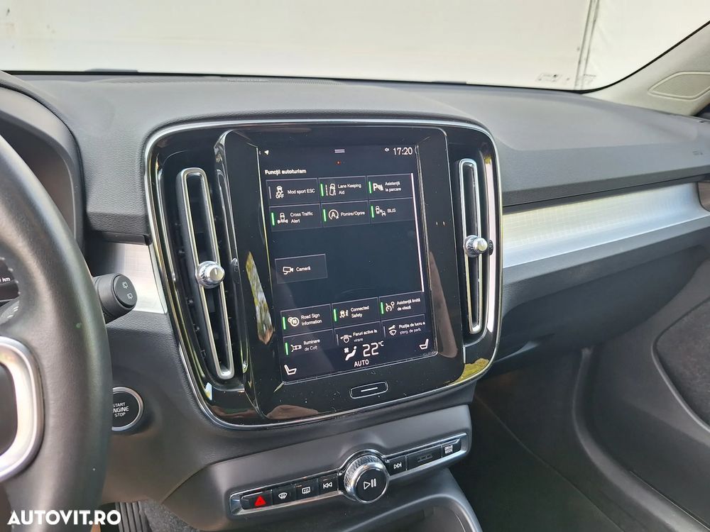 Volvo XC 40 - 23