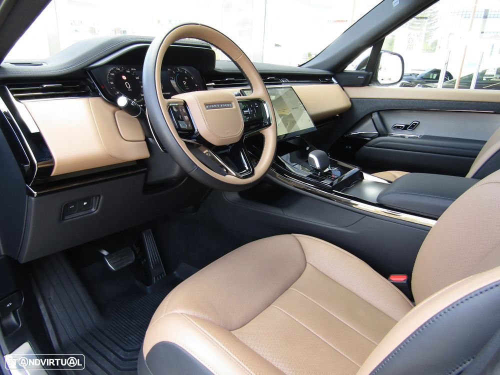 Land Rover Range Rover Sport 3.0 P460e Dynamic SE — fotografia 17