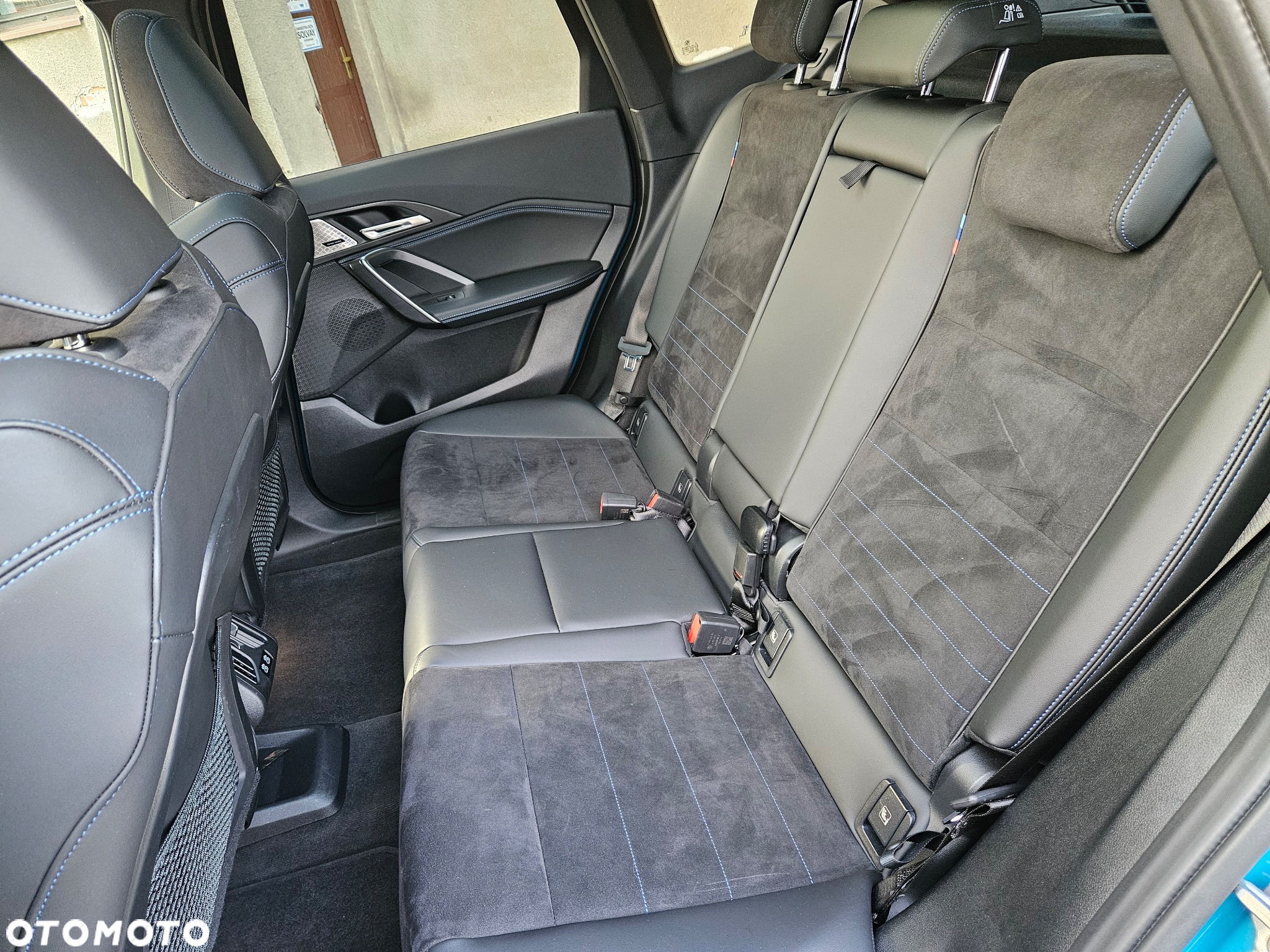 BMW iX xDrive40 76.6kWh Signature - 14