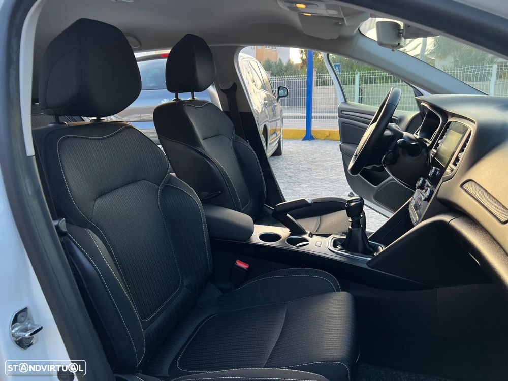 Renault Mégane 1.5 dCi Zen - 9