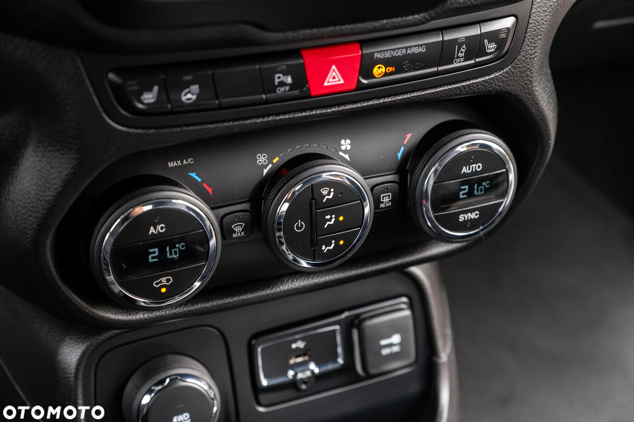 Jeep Renegade 2.0 MultiJet Limited 4WD S&S - 37