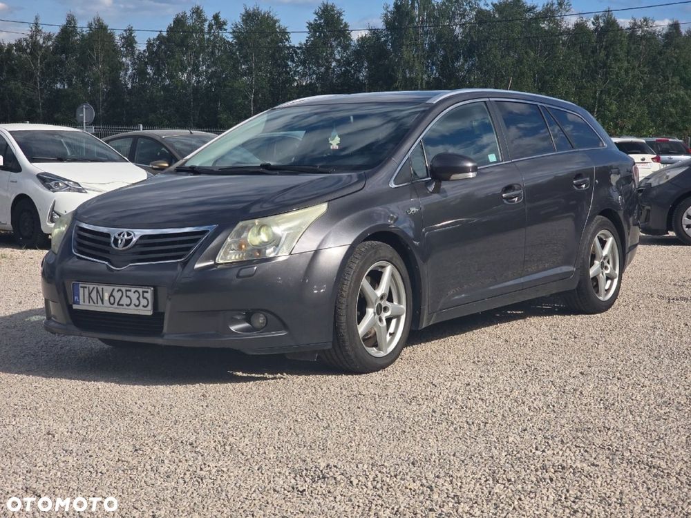Toyota Avensis 2.2 D-4D Platinium - 2