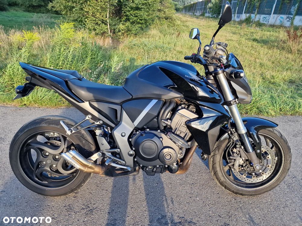 Honda CB - 1