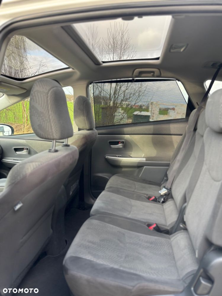 Toyota Prius 1.8 HSD Premium - 29