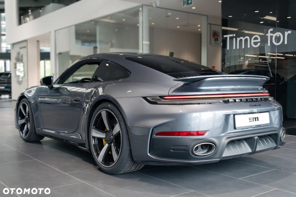 Porsche 911 Turbo S - 7