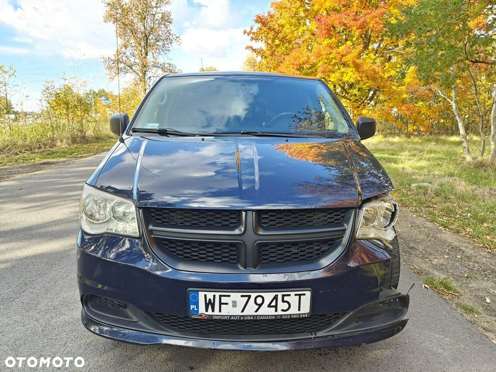 Dodge Grand Caravan - 2