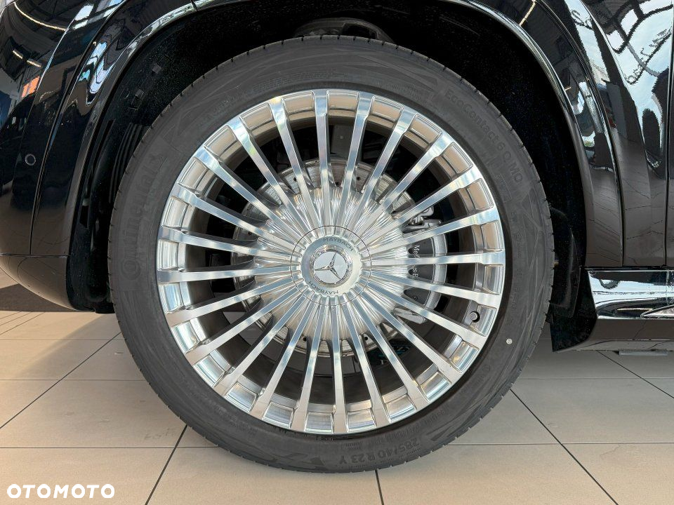 Mercedes-Benz GLS - 9