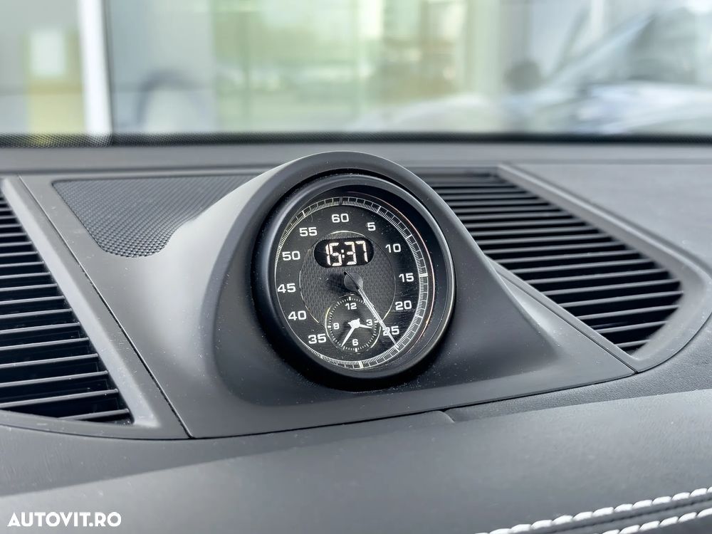 Porsche Macan T - 20