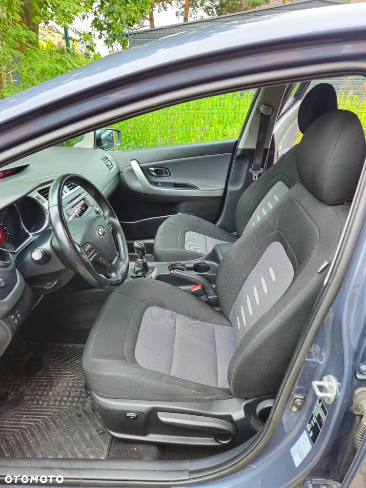 Kia Ceed 1.6 GDI L - 19