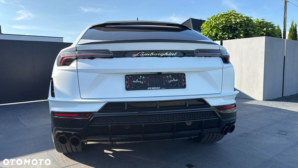 Lamborghini Urus - 21