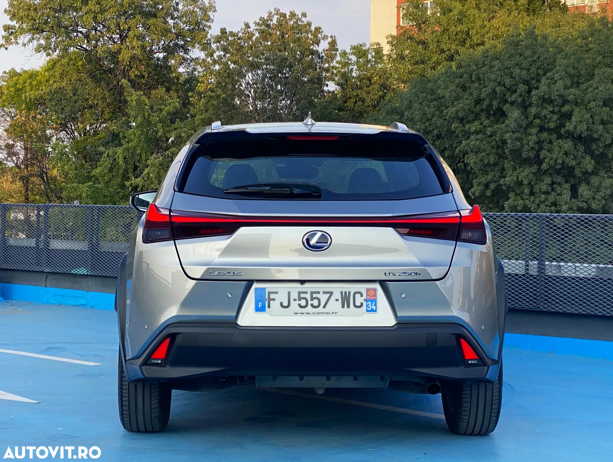 Lexus UX 250h Executive Line - 16