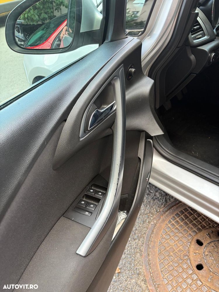 Opel Astra 1.7 CDTI ECOTEC Cosmo - 6