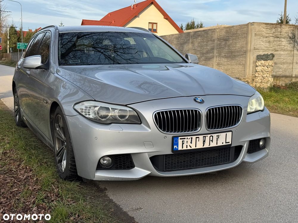 BMW Seria 5 525d - 8