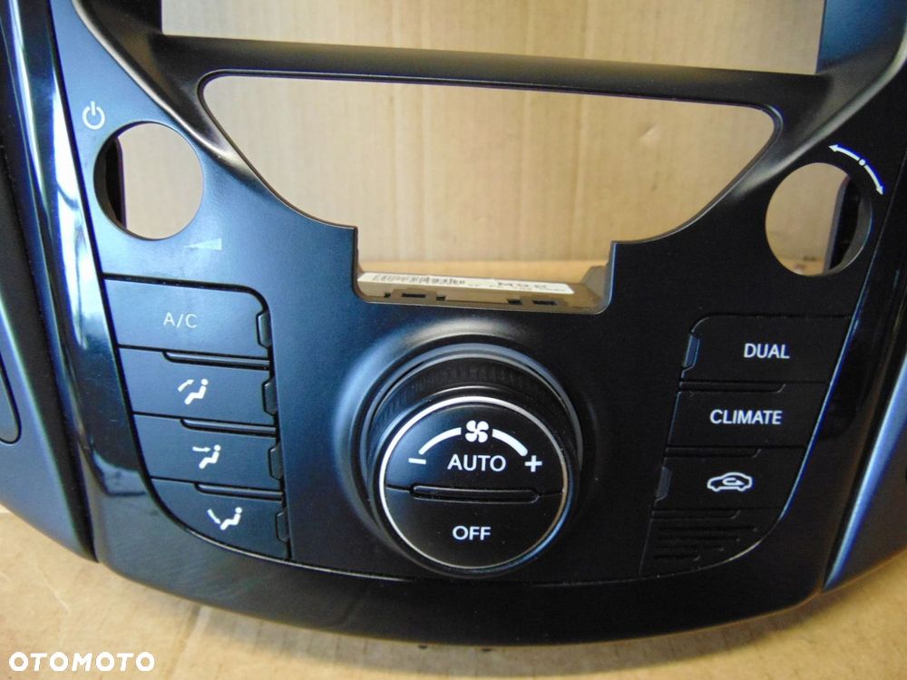PANEL STEROWANIA NAWIEWU KLIMATYZACJI HYUNDAI I40 LIFT EUROPA - 2