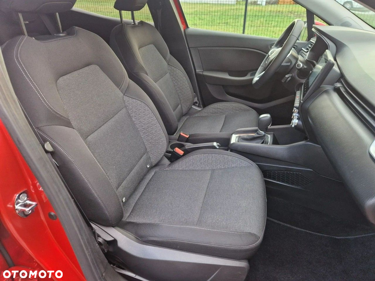 Renault Clio 1.6 E-TECH Intens - 19