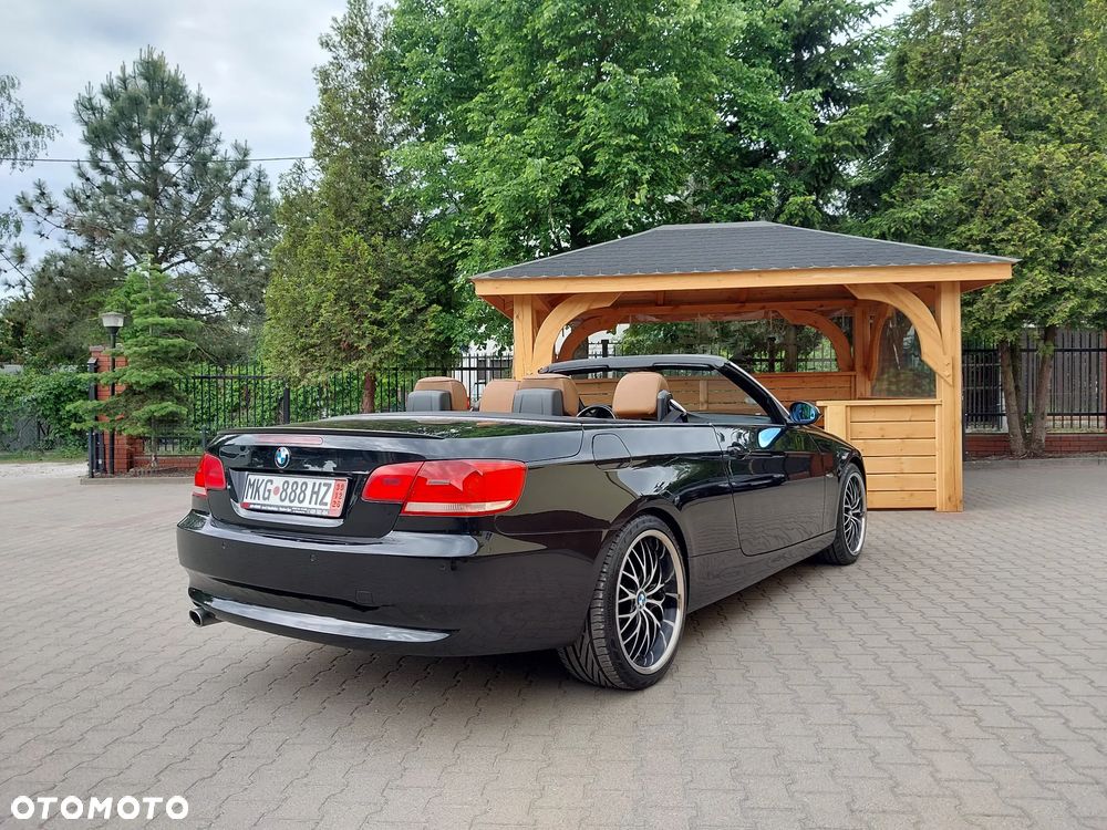 BMW Seria 3 320i Edition Exclusive - 32