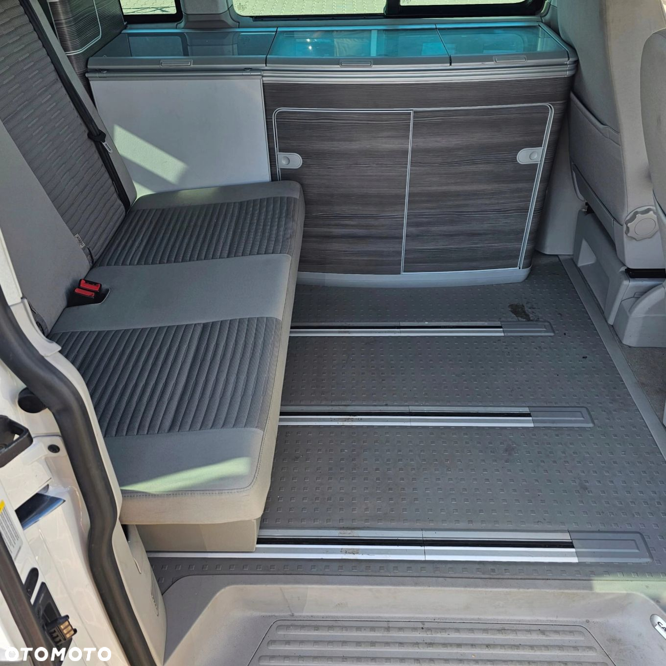 VW T6 CALIFORNIA OCEAN wnętrze dach kuchnia fotel tapicerka - 6